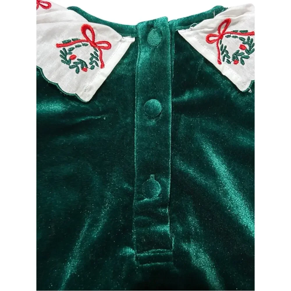 Southern Smocked Co NWT Velvet Christmas Wreath Smocked Outfit